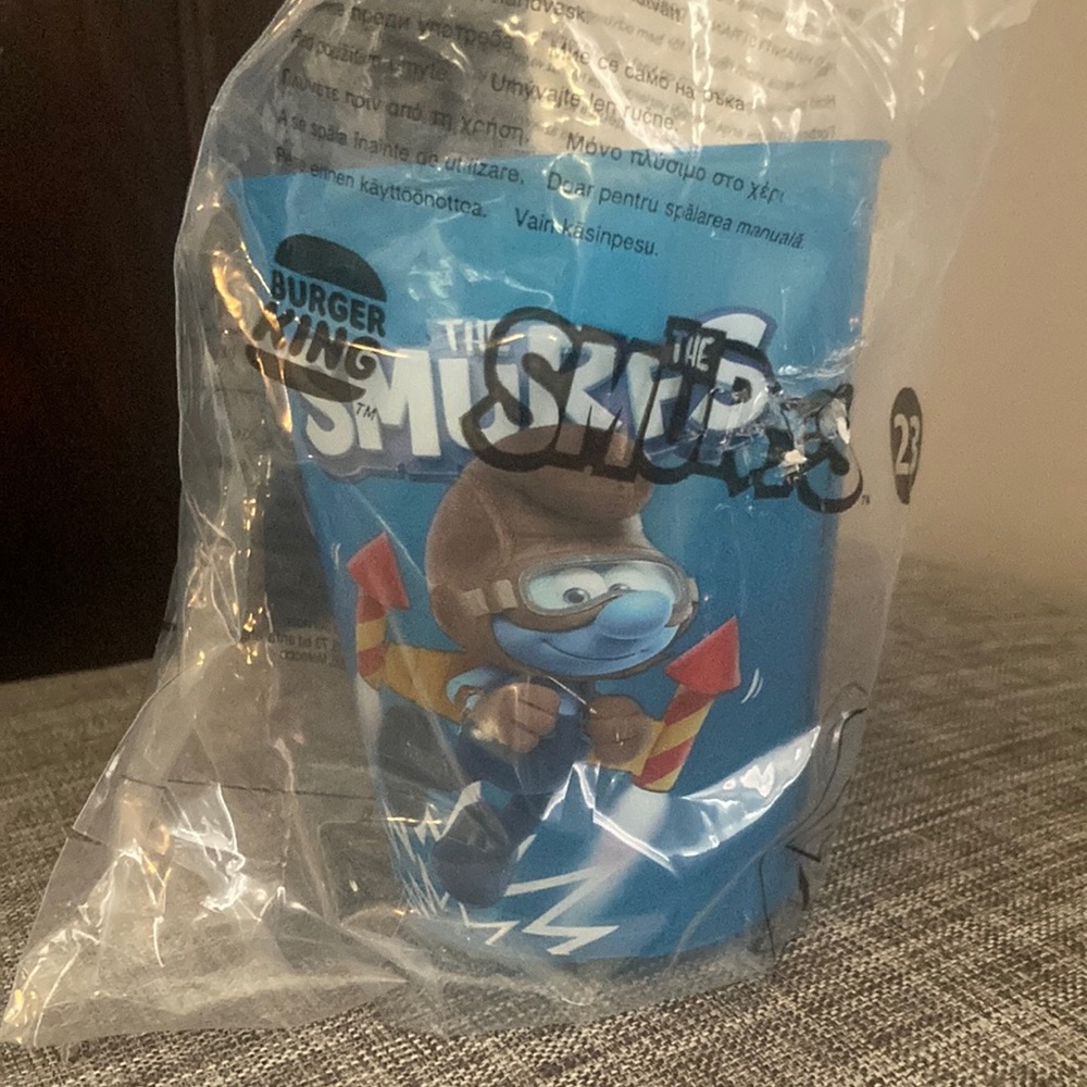 Burger King plastic Smurf glass